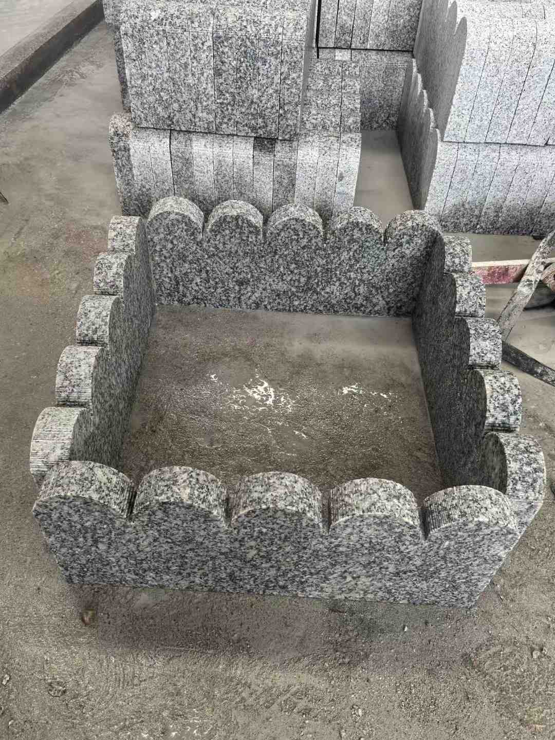 宜宾 花边石、花坛围栏石、花池界石、菜园栅栏石、镶边石、波浪状界石介绍