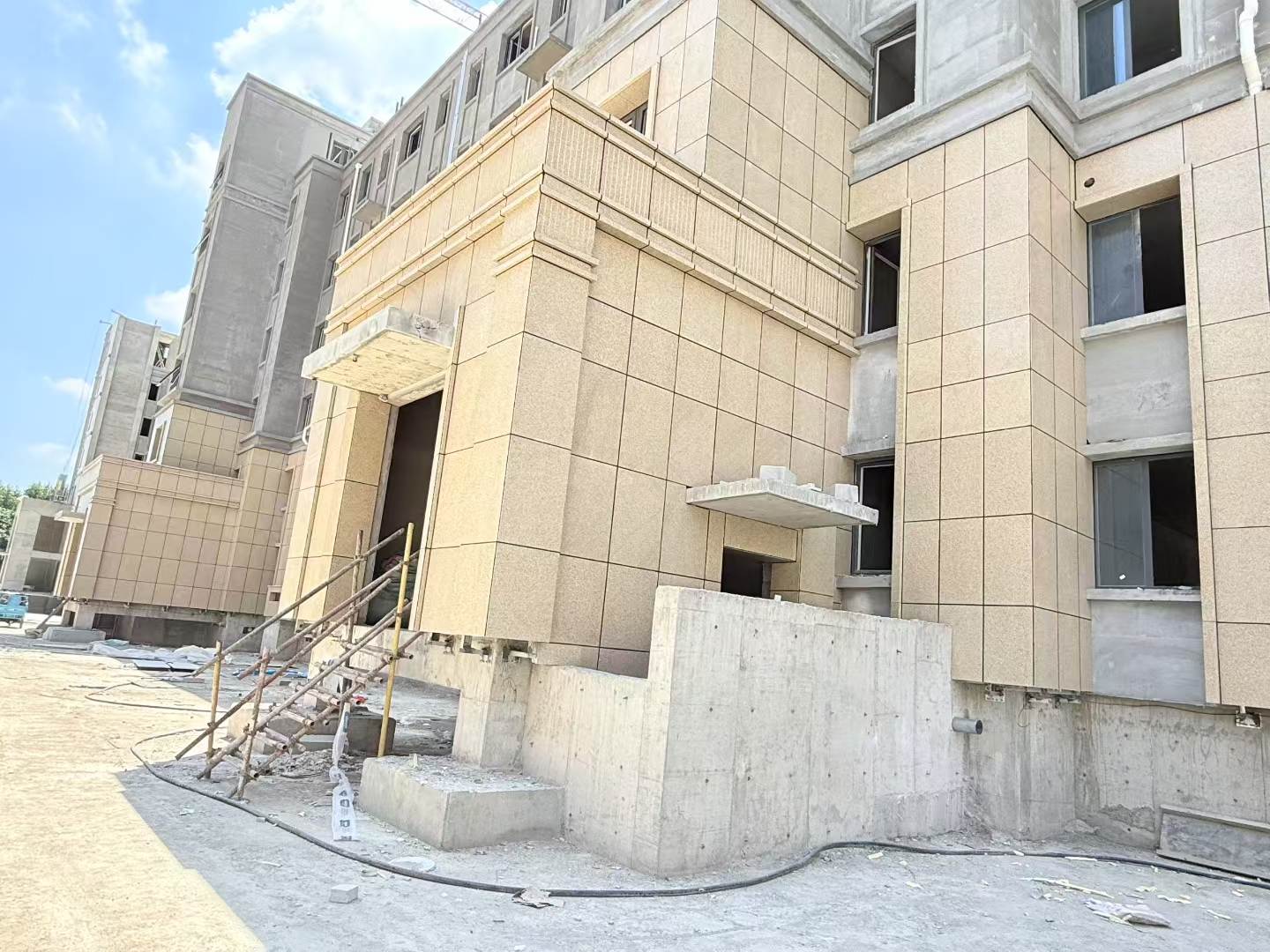 宜宾 黄金麻干挂，工地实拍