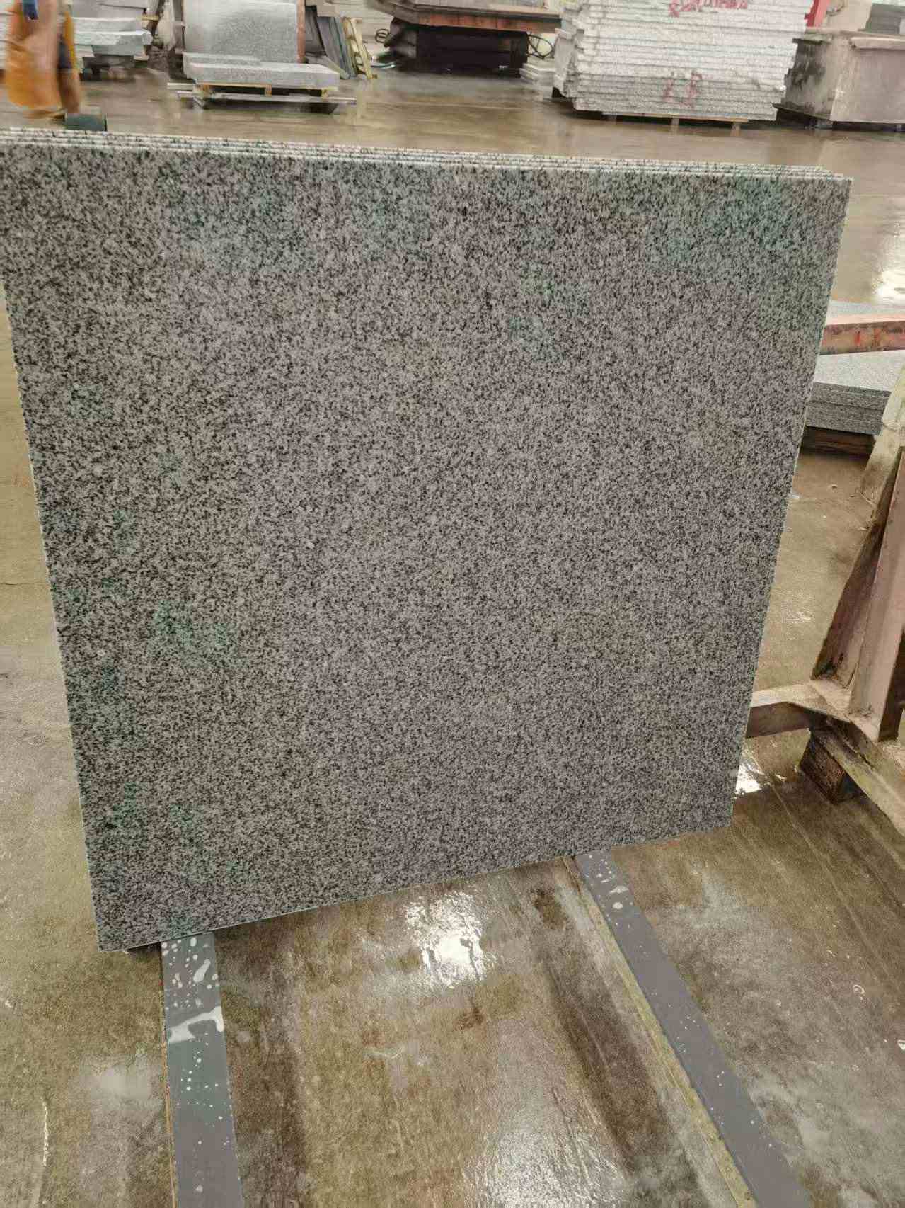 宜宾 芝麻白光面900*900，高地铁标准