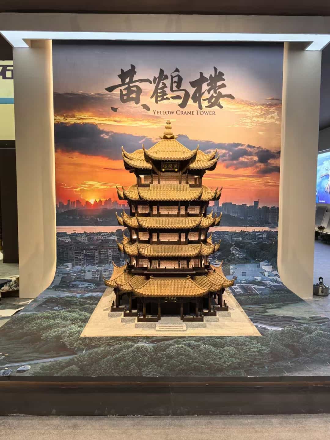 宜宾仿古石文创作品-黄鹤楼