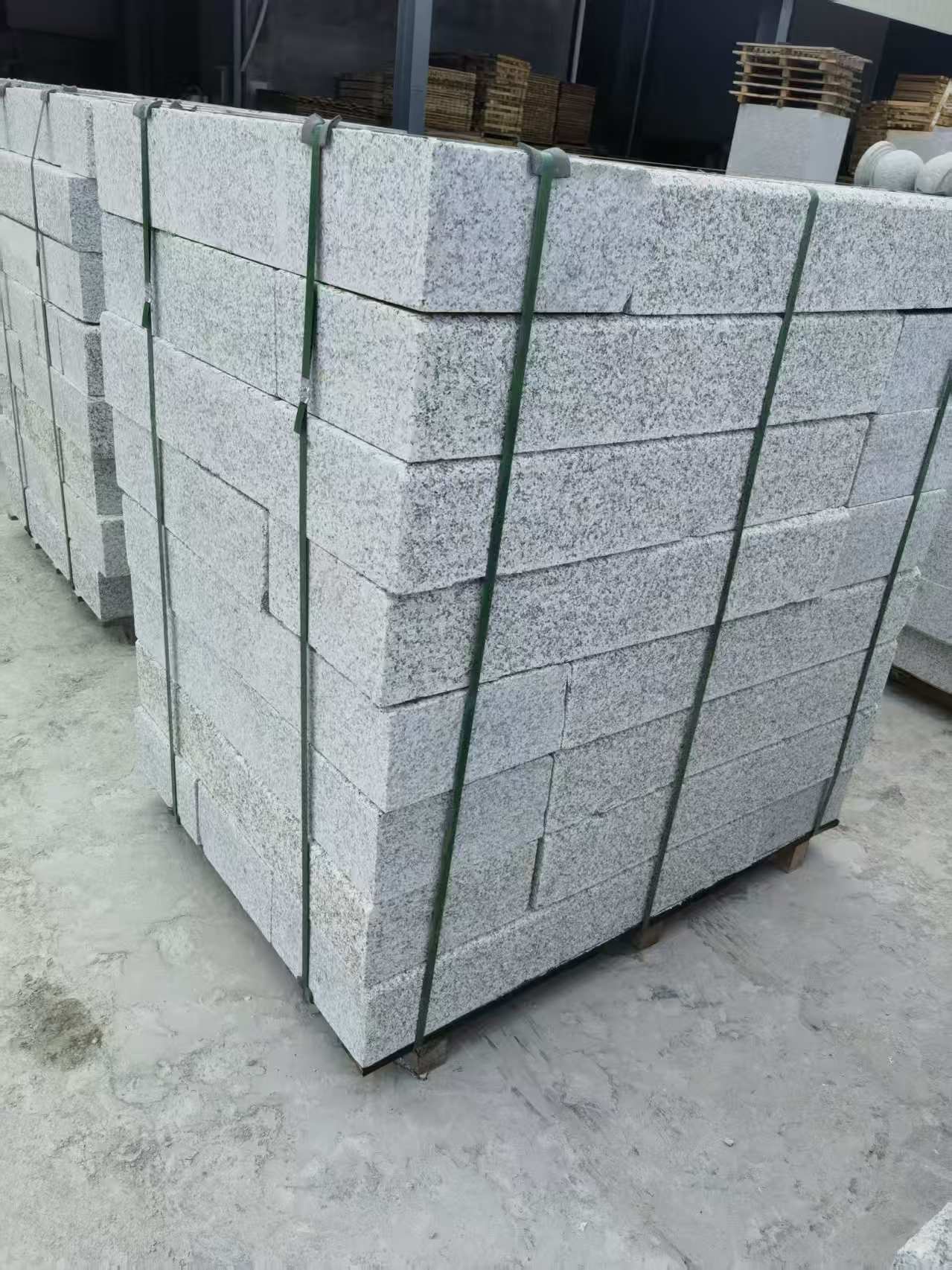 宜宾 芙蓉白火烧两面路沿石