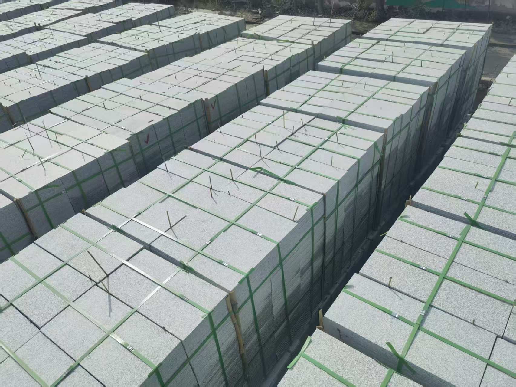 宜宾 芝麻白1.8公分火烧300*600地铺，清仓大甩卖